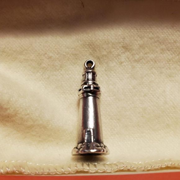 James Avery Retired Lighthouse charm - Picture 6 of 11
